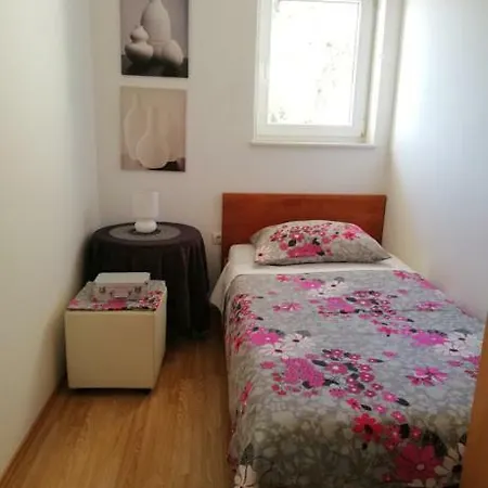 Silvana 아파트 *